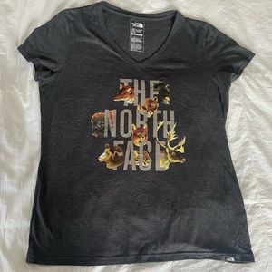 The North Face Tshirt Women’s Relaxed Fit Medium